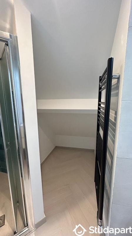 Chambre - 13 m² - 1 pièce