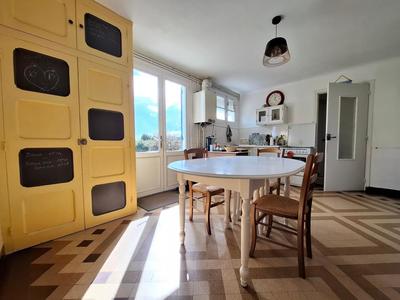 Maison - 123 m² - 5 pièces