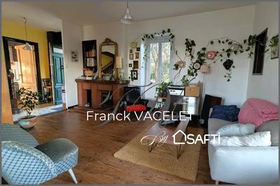 Maison - 162 m² - 7 pièces