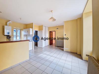 Maison - 99 m² - 4 pièces