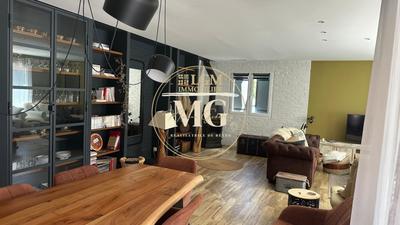 Maison - 184 m² - 5 pièces