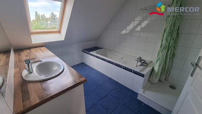 Maison - 124 m² - 4 pièces