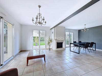 Maison - 124 m² - 7 pièces