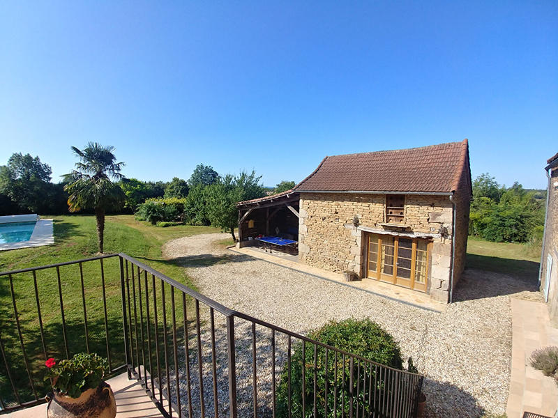 Maison - 248 m² - 9 pièces