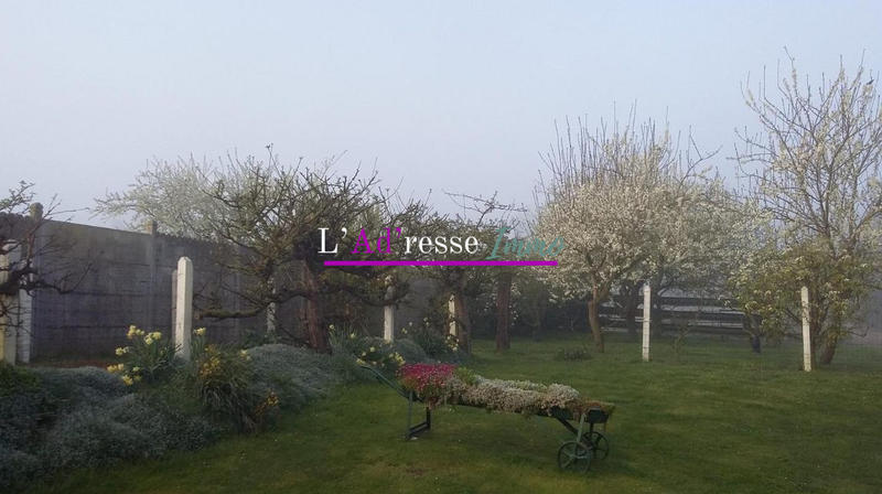 Maison - 300 m² - 21 pièces