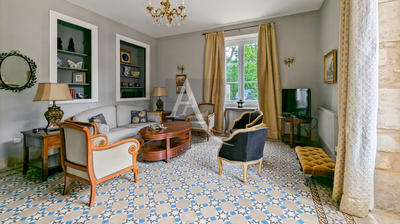 Demeure - 717 m² - 27 pièces