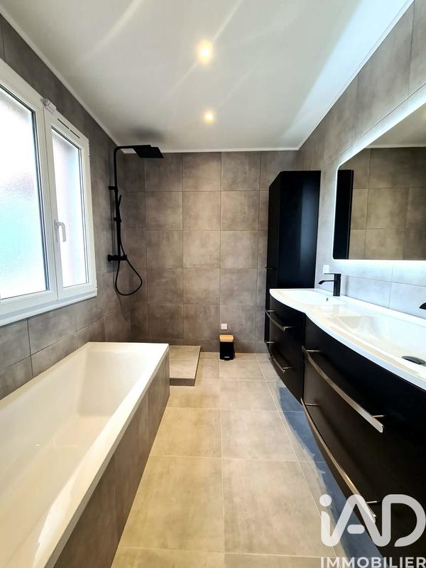 Maison - 156 m² - 5 pièces