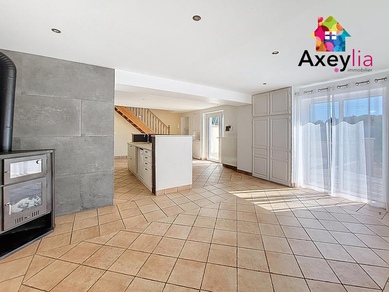 Maison - 158 m² - 6 pièces