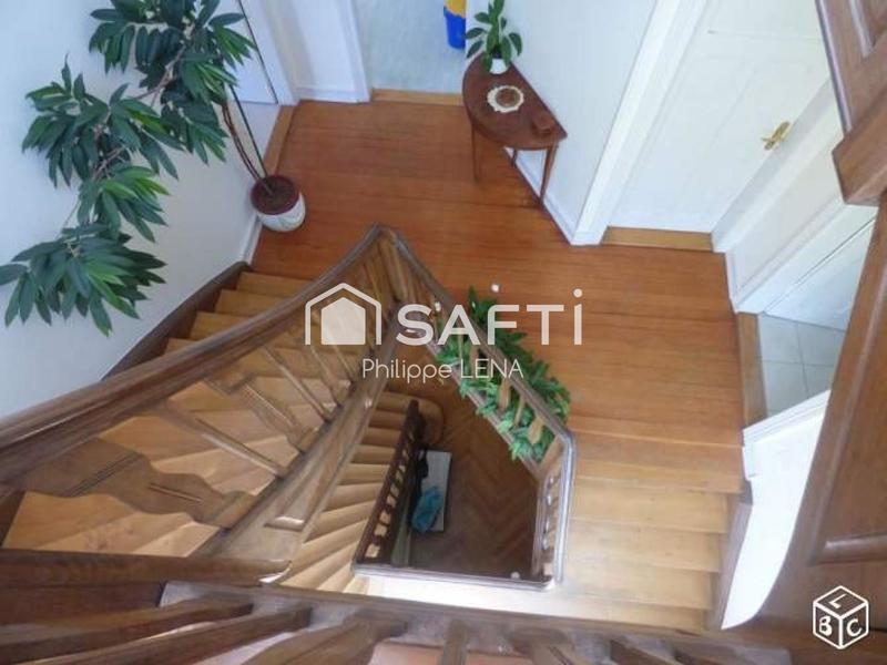 Maison de maîtres - 200 m² - 7 pièces