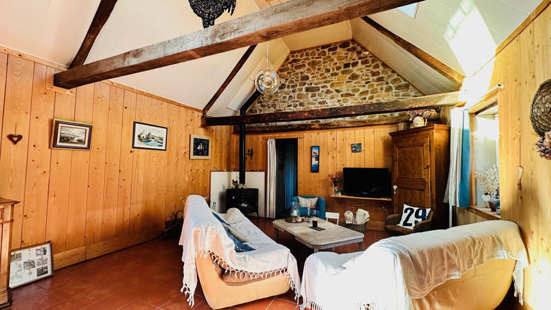 Maison - 240 m² - 14 pièces