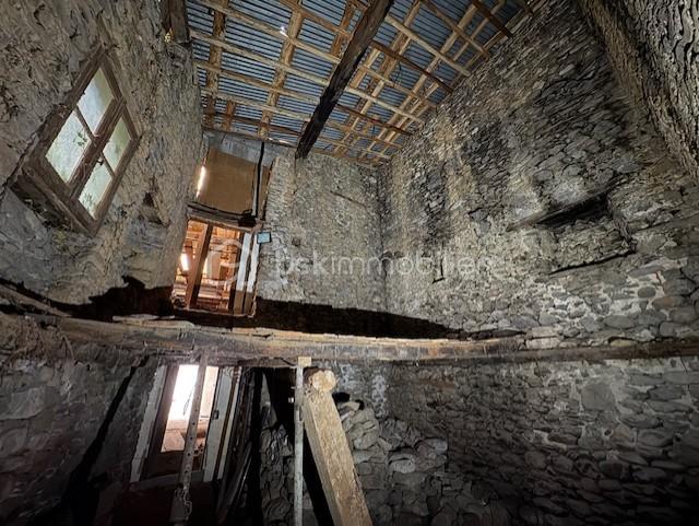 Grange - 137 m² - 4 pièces