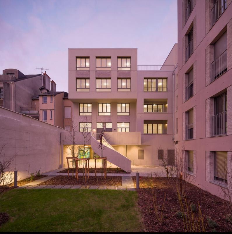 Appartement - 95 m² - 4 pièces