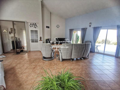 Maison - 180 m² - 6 pièces