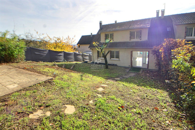 Maison - 147 m² - 6 pièces