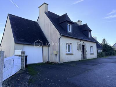 Maison traditionnelle - 101 m² - 6 pièces