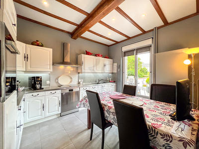 Maison - 142 m² - 6 pièces