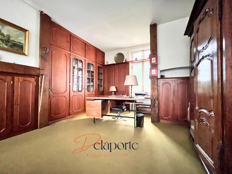 Maison - 194 m² - 10 pièces