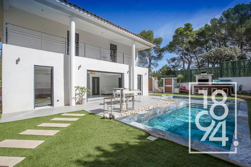 Maison - 140 m² - 6 pièces