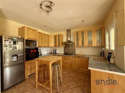 Maison - 140 m² - 6 pièces