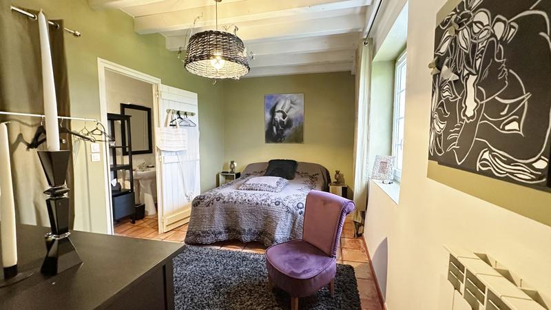 Maison - 230 m² - 7 pièces