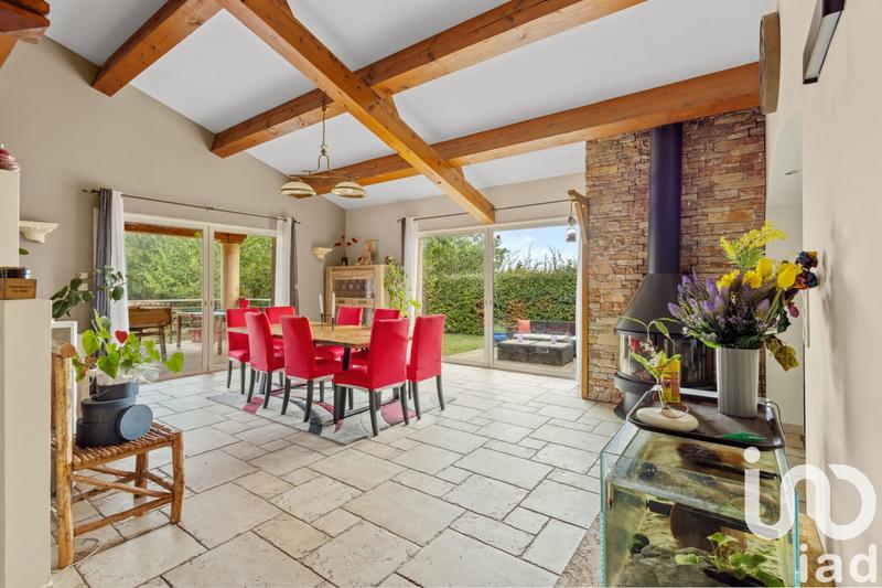 Maison - 250 m² - 7 pièces