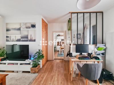 Appartement - 86 m² - 4 pièces