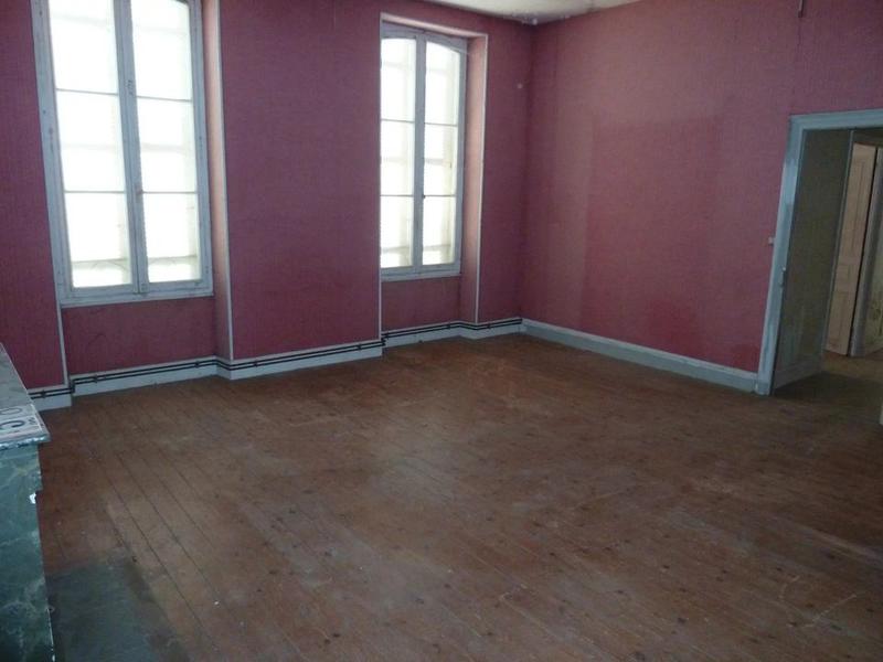 Maison - 210 m² - 8 pièces