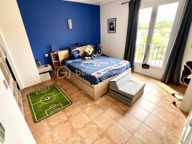 Villa - 168 m² - 7 pièces