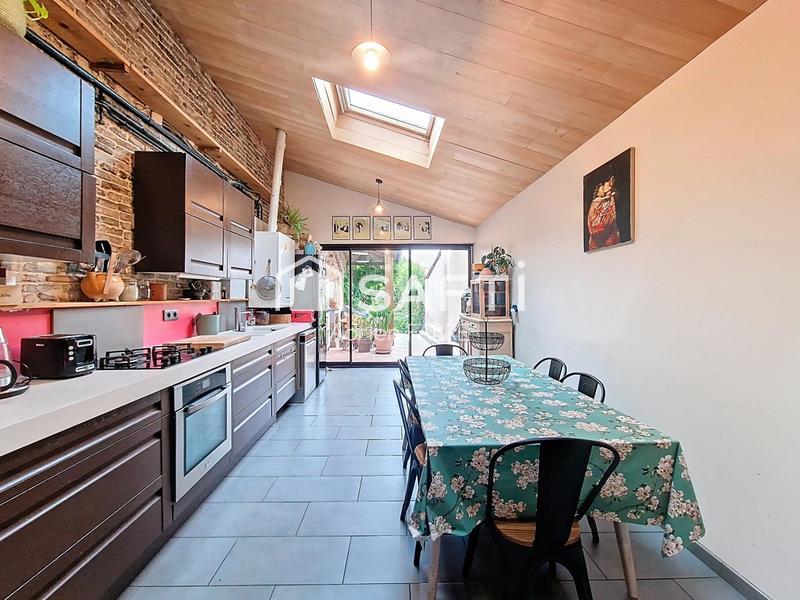 Maison - 121 m² - 4 pièces
