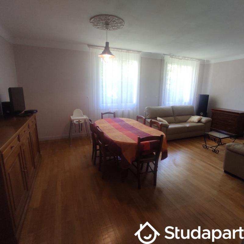 Chambre - 15 m² - 1 pièce