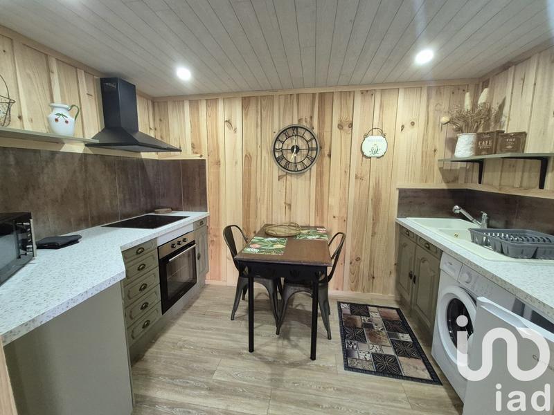 Maison - 220 m² - 6 pièces