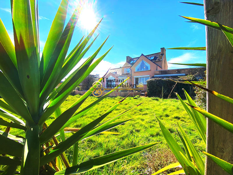 Maison - 190 m² - 8 pièces