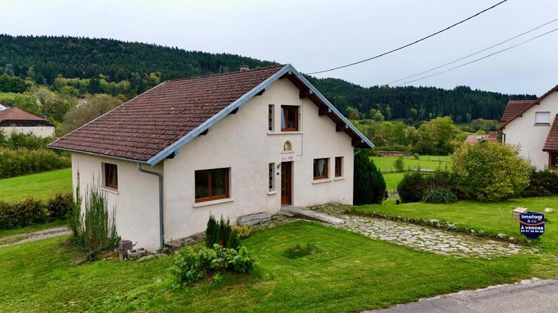 Maison - 122 m² - 5 pièces