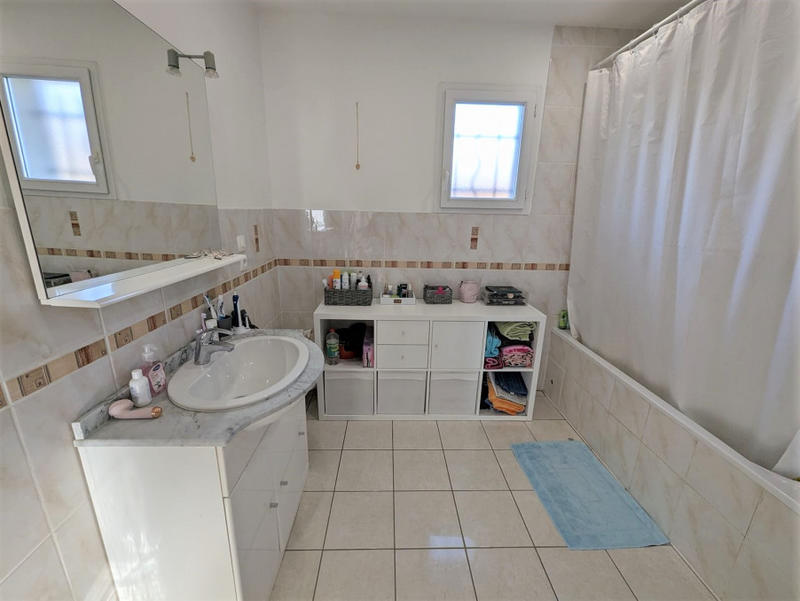 Maison - 111 m² - 6 pièces