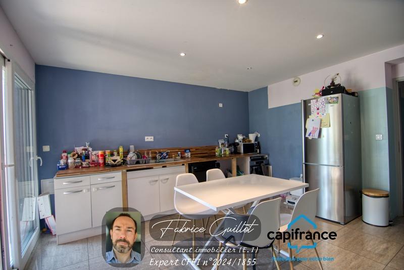 Maison - 241 m² - 7 pièces