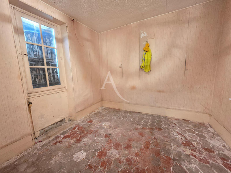 Maison - 90 m² - 3 pièces