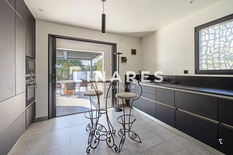 Villa - 150 m² - 5 pièces