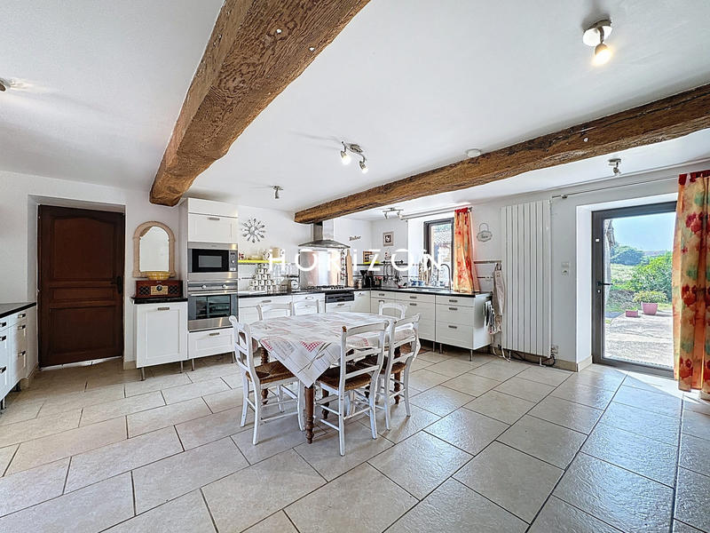 Ferme - 267 m² - 10 pièces