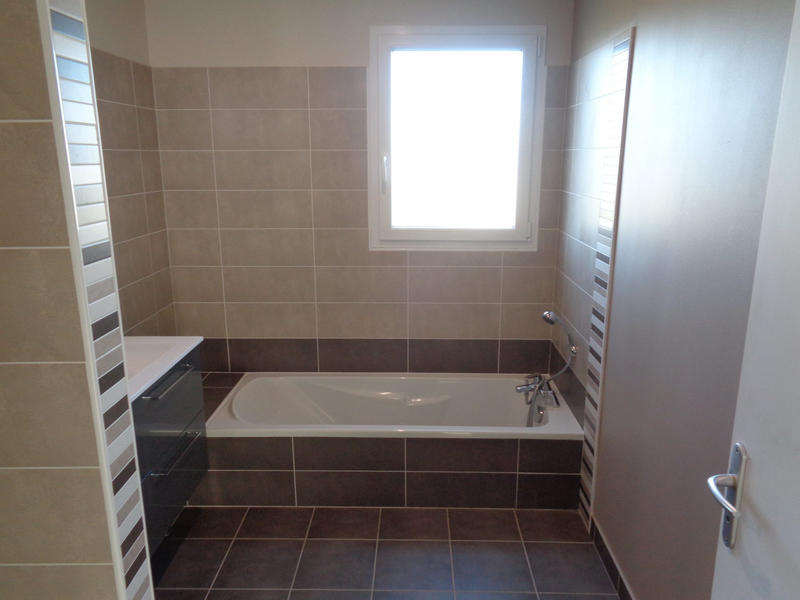 Maison - 96 m² - 4 pièces