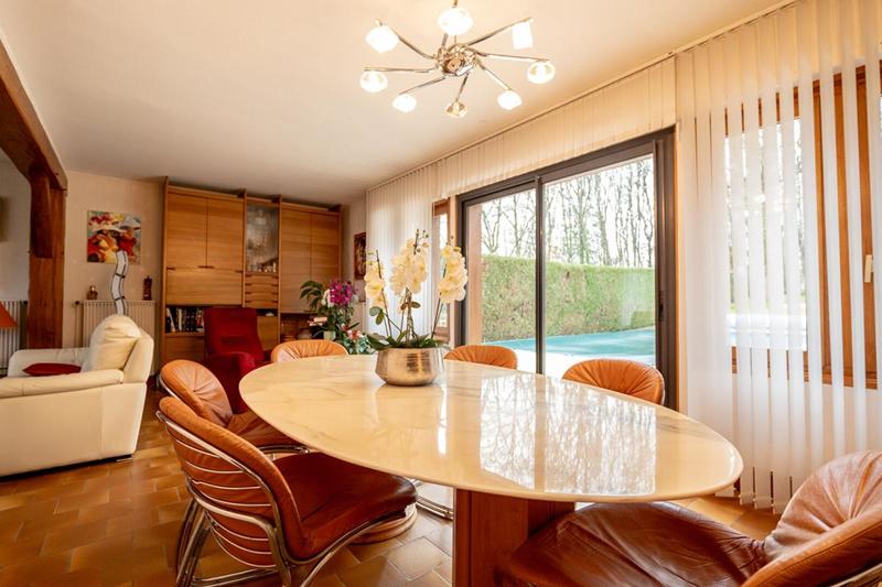 Maison - 195 m² - 8 pièces