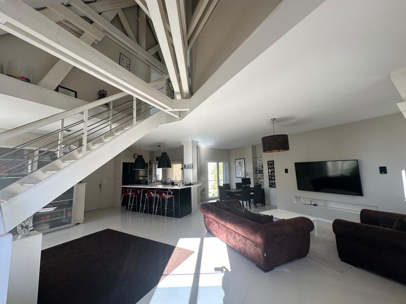 Duplex - 138 m² - 4 pièces