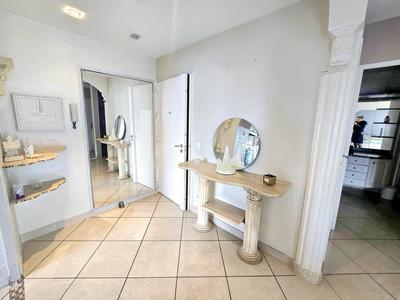 Appartement - 86 m² - 5 pièces