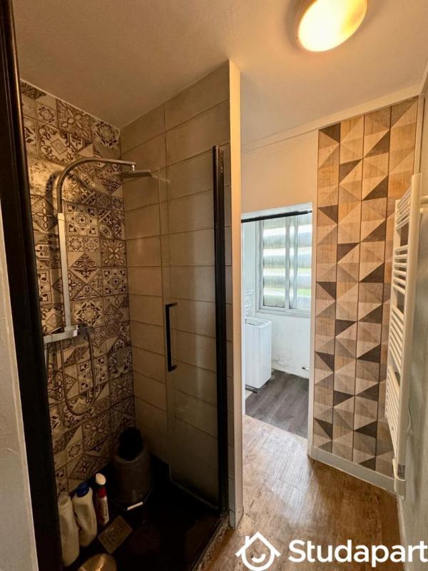 Chambre - 13 m² - 1 pièce