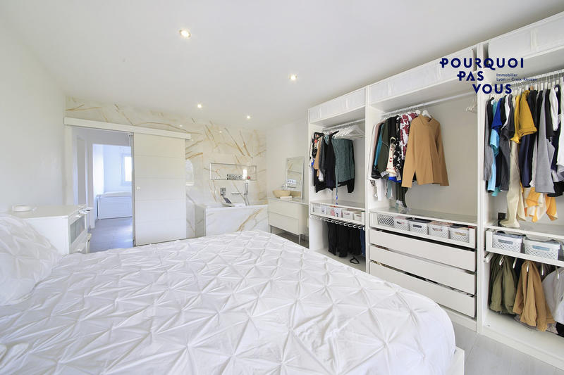 Appartement - 80 m² - 3 pièces