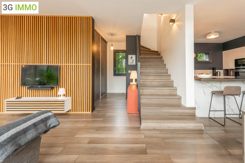 Villa - 222 m² - 5 pièces