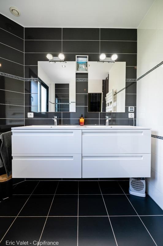 Villa - 230 m² - 6 pièces