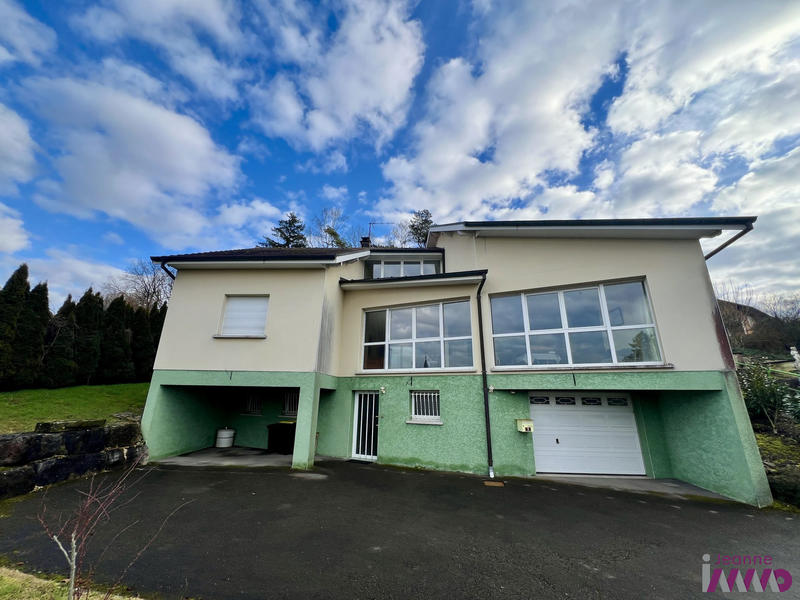 Maison - 190 m² - 4 pièces