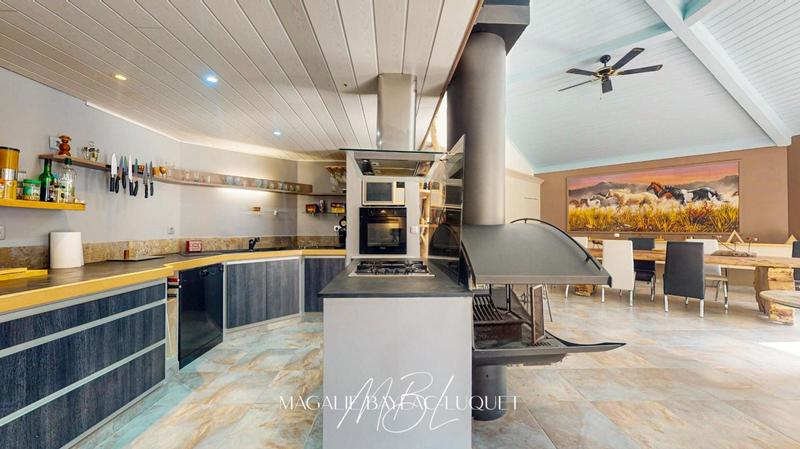 Maison - 165 m² - 5 pièces