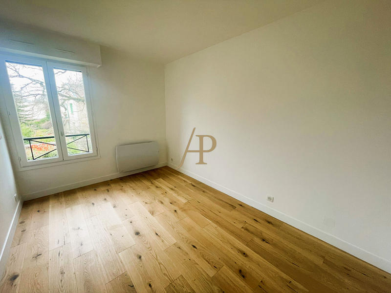 Appartement - 99 m² - 5 pièces