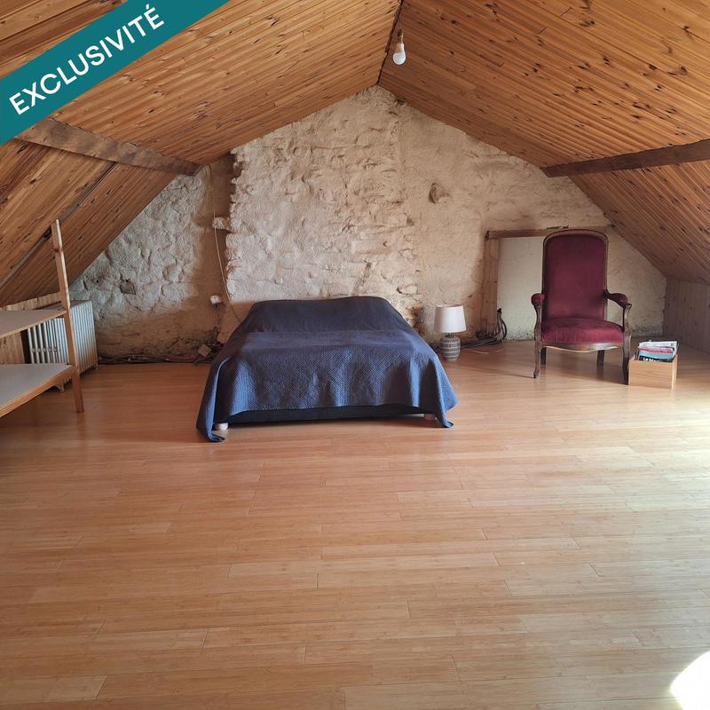 Maison - 121 m² - 7 pièces